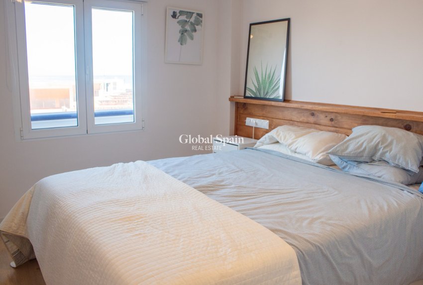 Wederverkoop - APPARTEMENT -
TORREVIEJA - La Mata