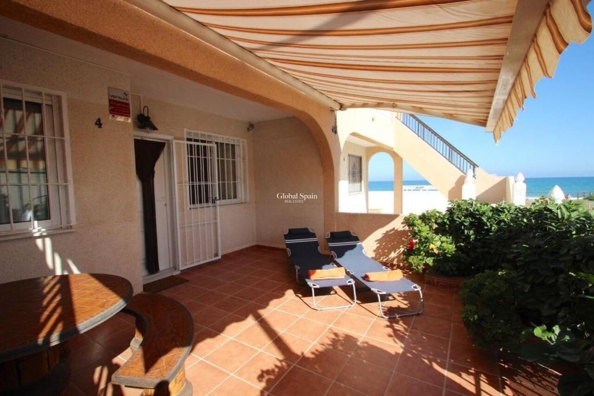 Wederverkoop - APPARTEMENT -
TORREVIEJA - La Mata