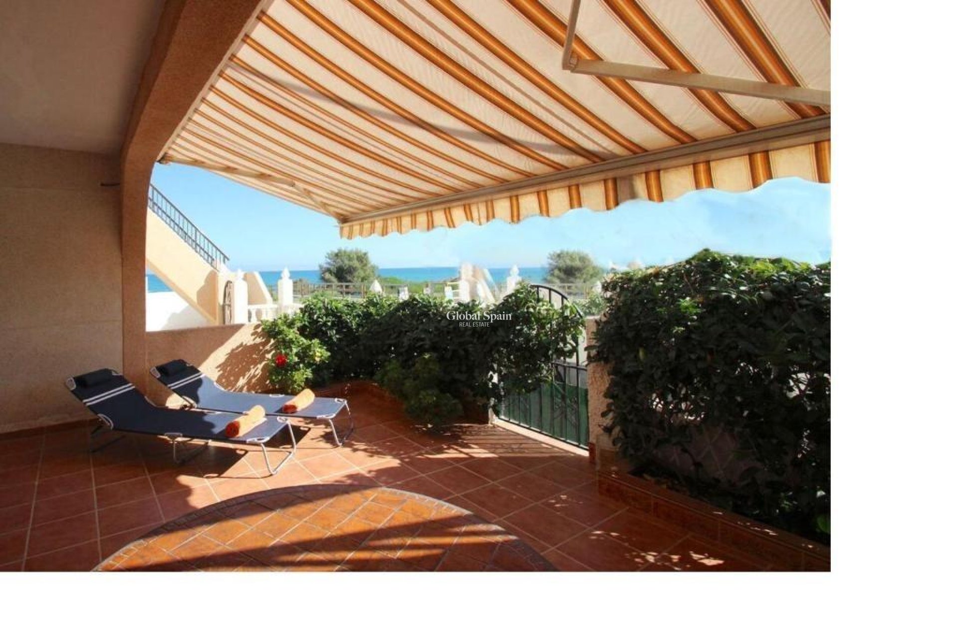 Wederverkoop - APPARTEMENT -
TORREVIEJA - La Mata