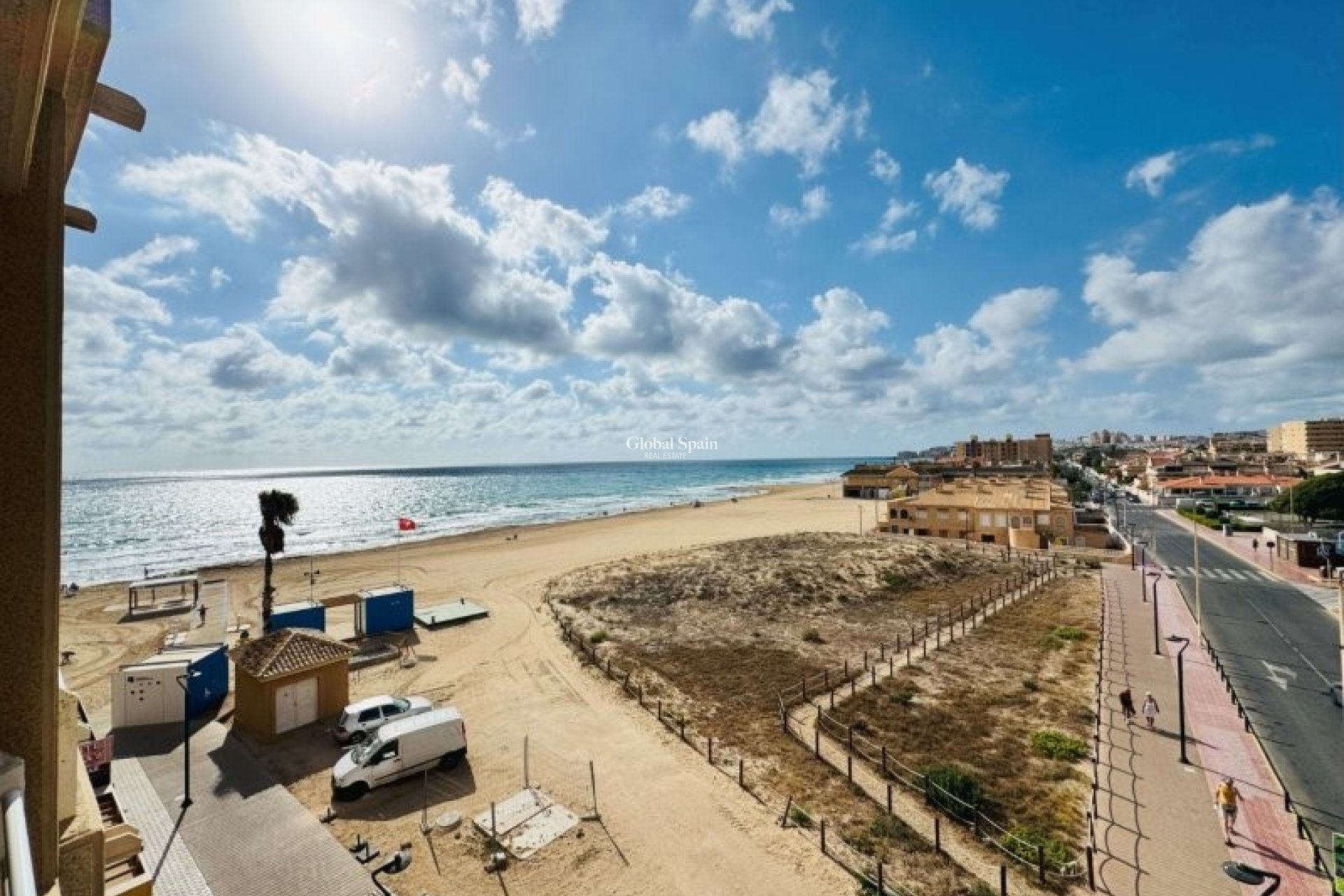 Wederverkoop - APPARTEMENT -
TORREVIEJA - La Mata