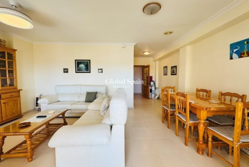 Wederverkoop - APPARTEMENT -
TORREVIEJA - La Mata
