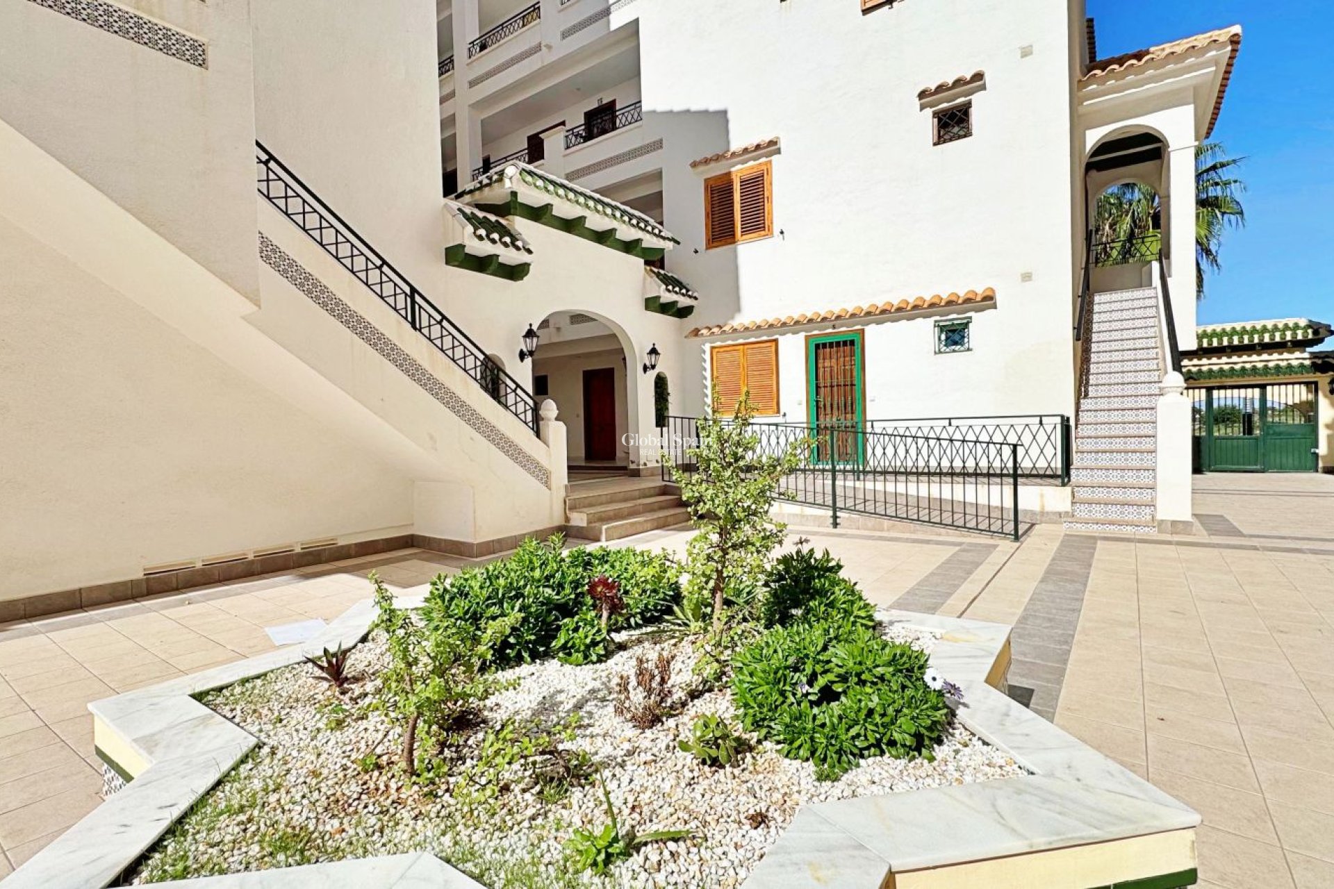 Wederverkoop - APPARTEMENT -
TORREVIEJA - La Mata
