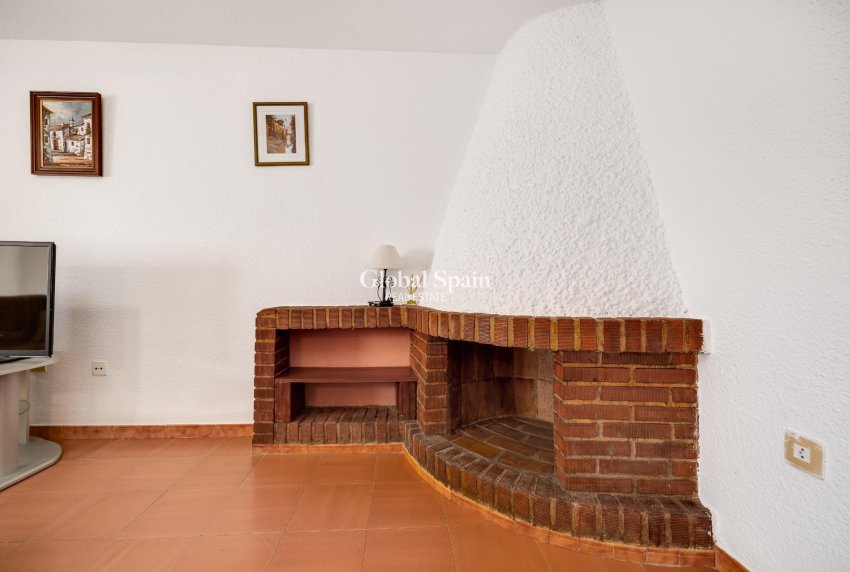 Wederverkoop - APPARTEMENT -
TORREVIEJA - La Mata