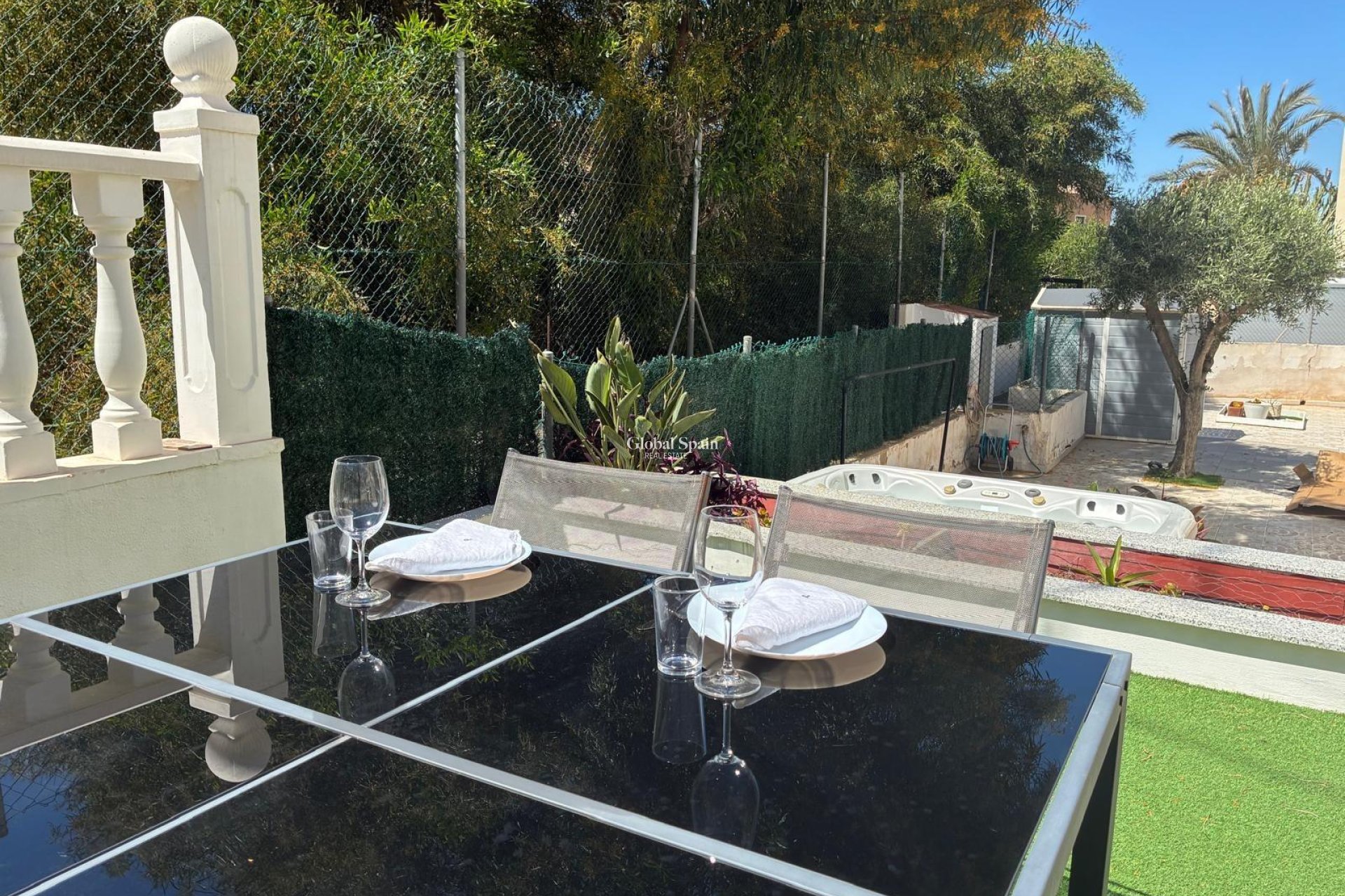 Wederverkoop - APPARTEMENT -
TORREVIEJA - La Mata
