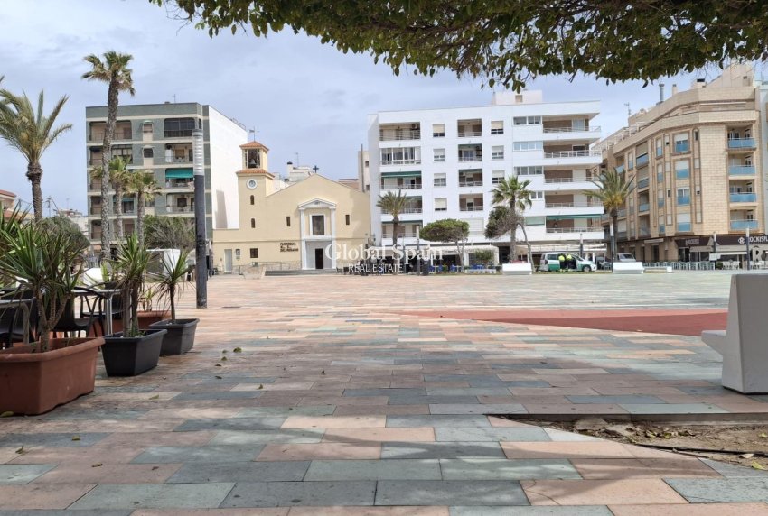 Wederverkoop - APPARTEMENT -
TORREVIEJA - La Mata