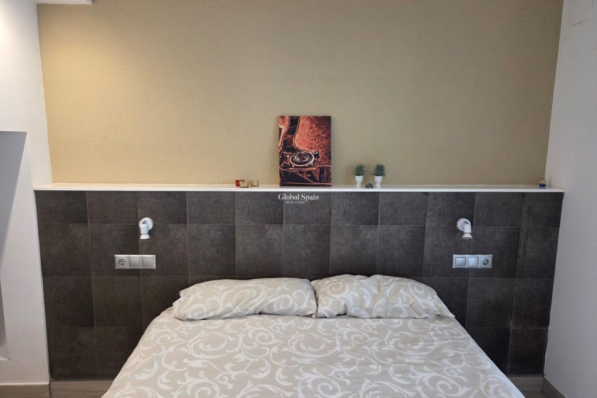 Wederverkoop - APPARTEMENT -
TORREVIEJA - La Mata