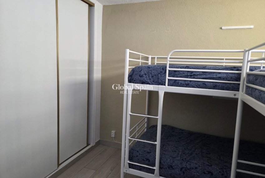 Wederverkoop - APPARTEMENT -
TORREVIEJA - La Mata