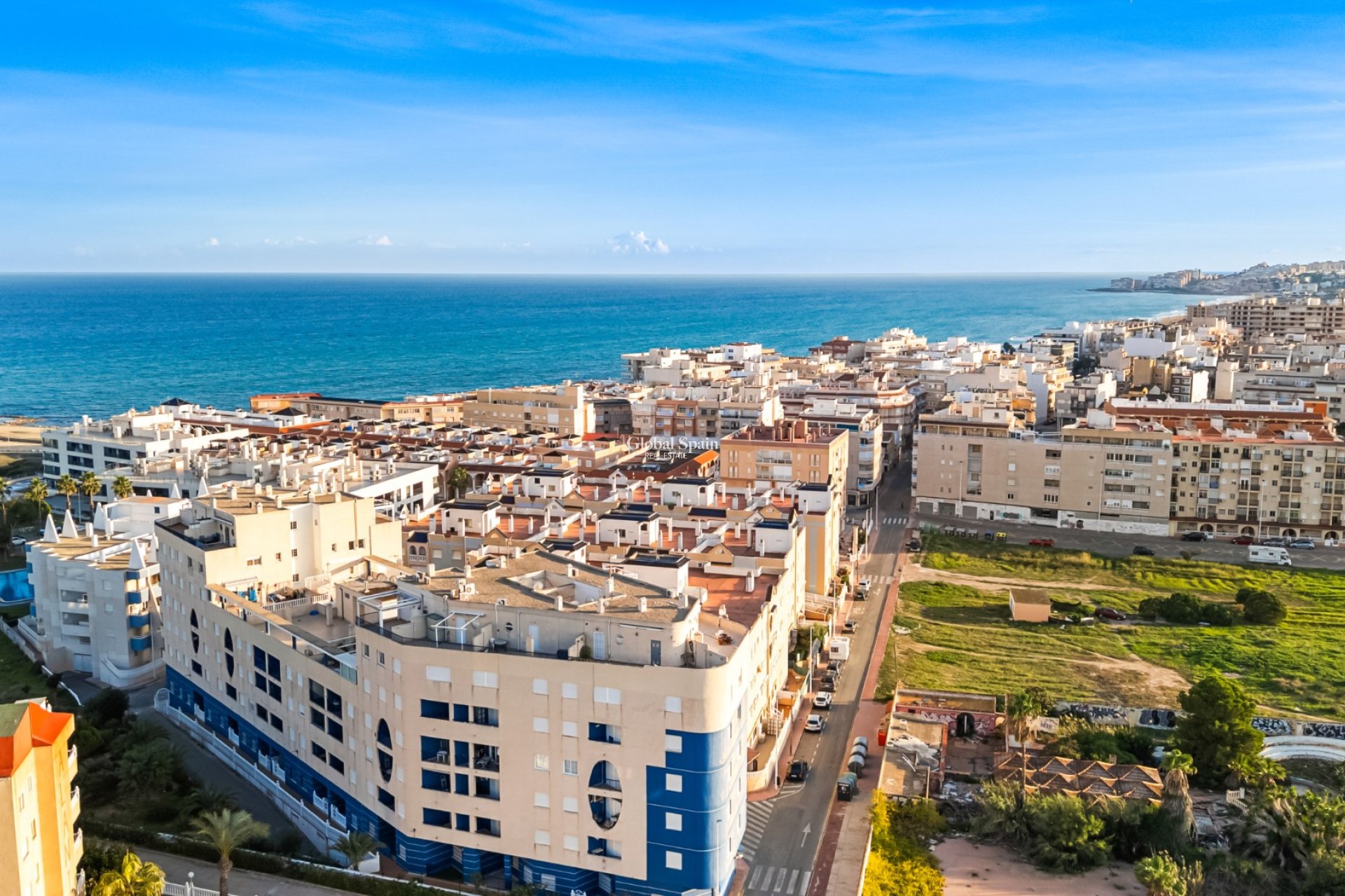 Wederverkoop - APPARTEMENT -
TORREVIEJA - La Mata