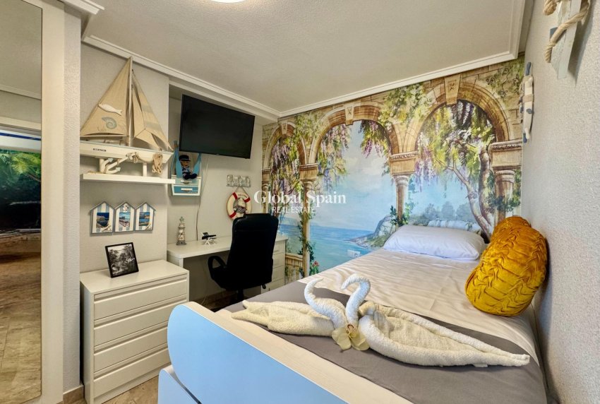 Wederverkoop - APPARTEMENT -
TORREVIEJA - La Mata