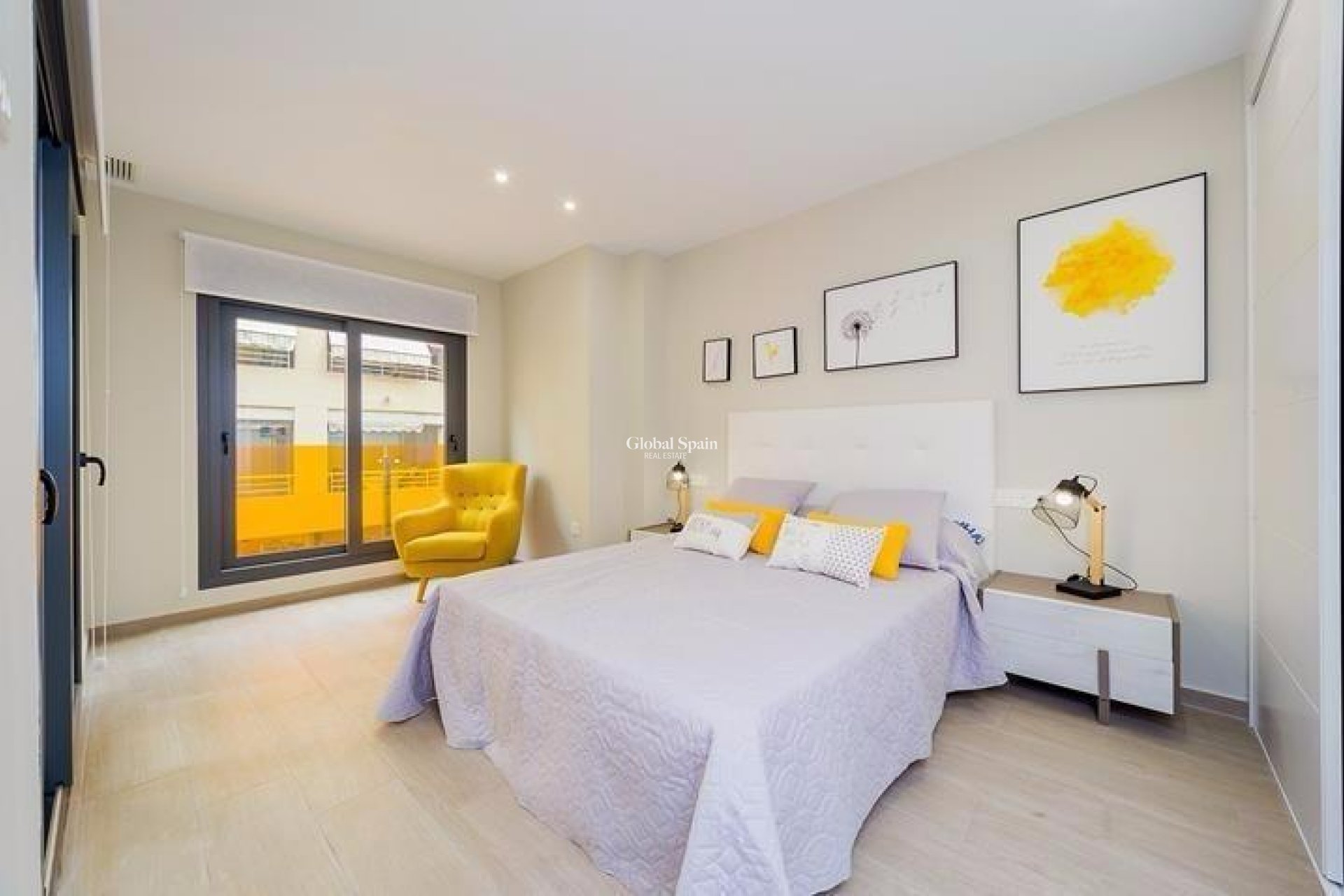 Wederverkoop - APPARTEMENT -
TORREVIEJA - La Mata