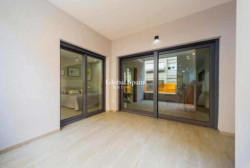 Wederverkoop - APPARTEMENT -
TORREVIEJA - La Mata