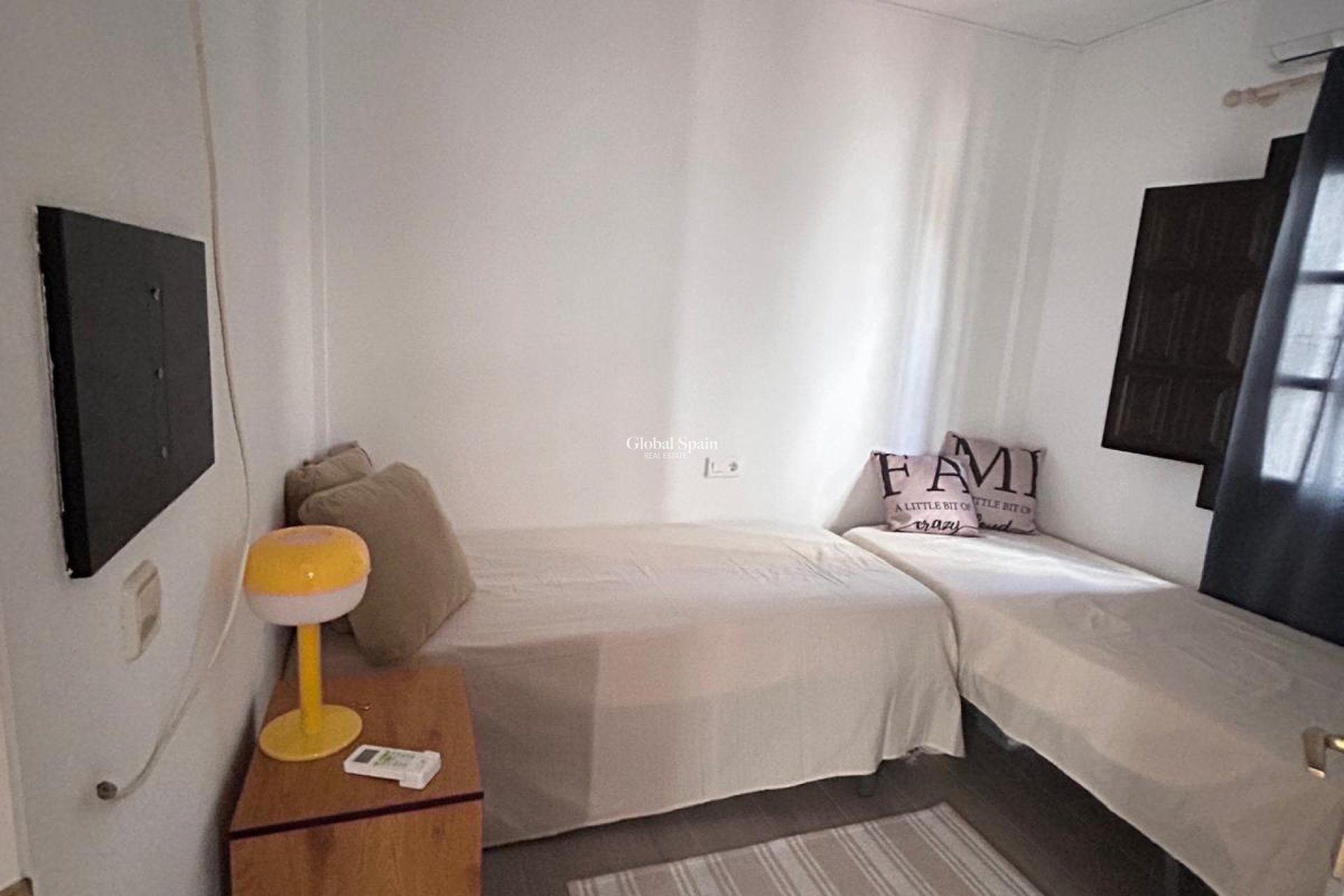 Wederverkoop - APPARTEMENT -
TORREVIEJA - La Mata