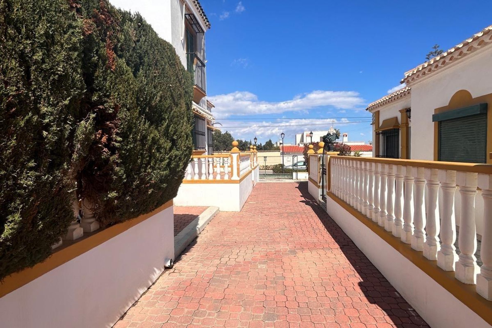 Wederverkoop - APPARTEMENT -
TORREVIEJA - La Mata