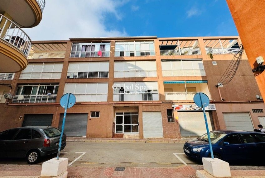 Wederverkoop - Appartement -
TORREVIEJA - La Mata