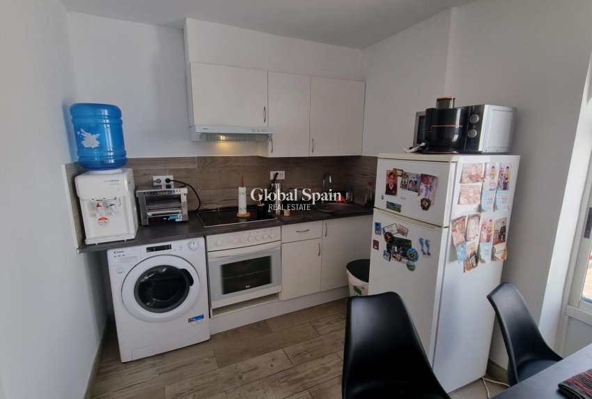 Wederverkoop - APPARTEMENT -
TORREVIEJA - La Siesta - El Salado - Torreta