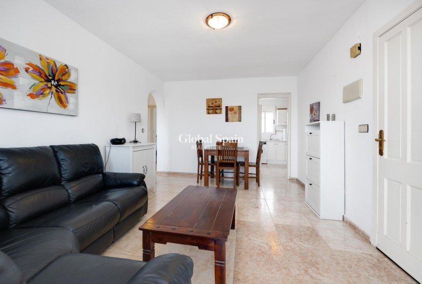Wederverkoop - APPARTEMENT -
TORREVIEJA - La Siesta - El Salado - Torreta