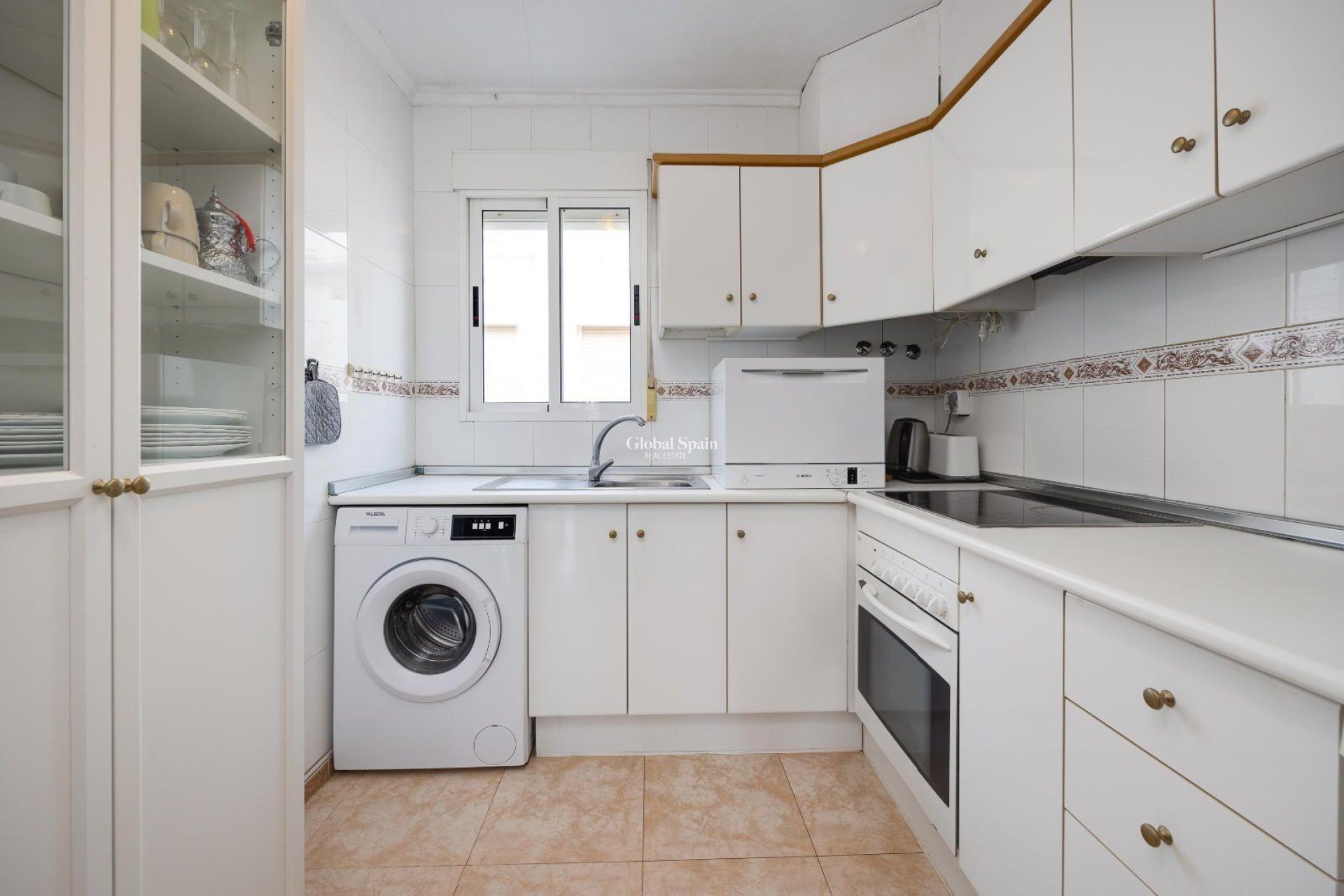 Wederverkoop - APPARTEMENT -
TORREVIEJA - La Siesta - El Salado - Torreta