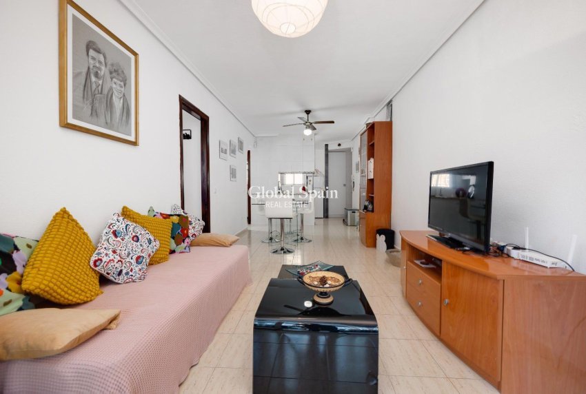Wederverkoop - APPARTEMENT -
TORREVIEJA - La Siesta - El Salado - Torreta