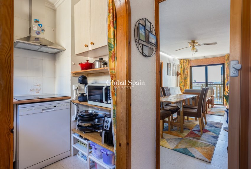 Wederverkoop - APPARTEMENT -
TORREVIEJA - La Siesta