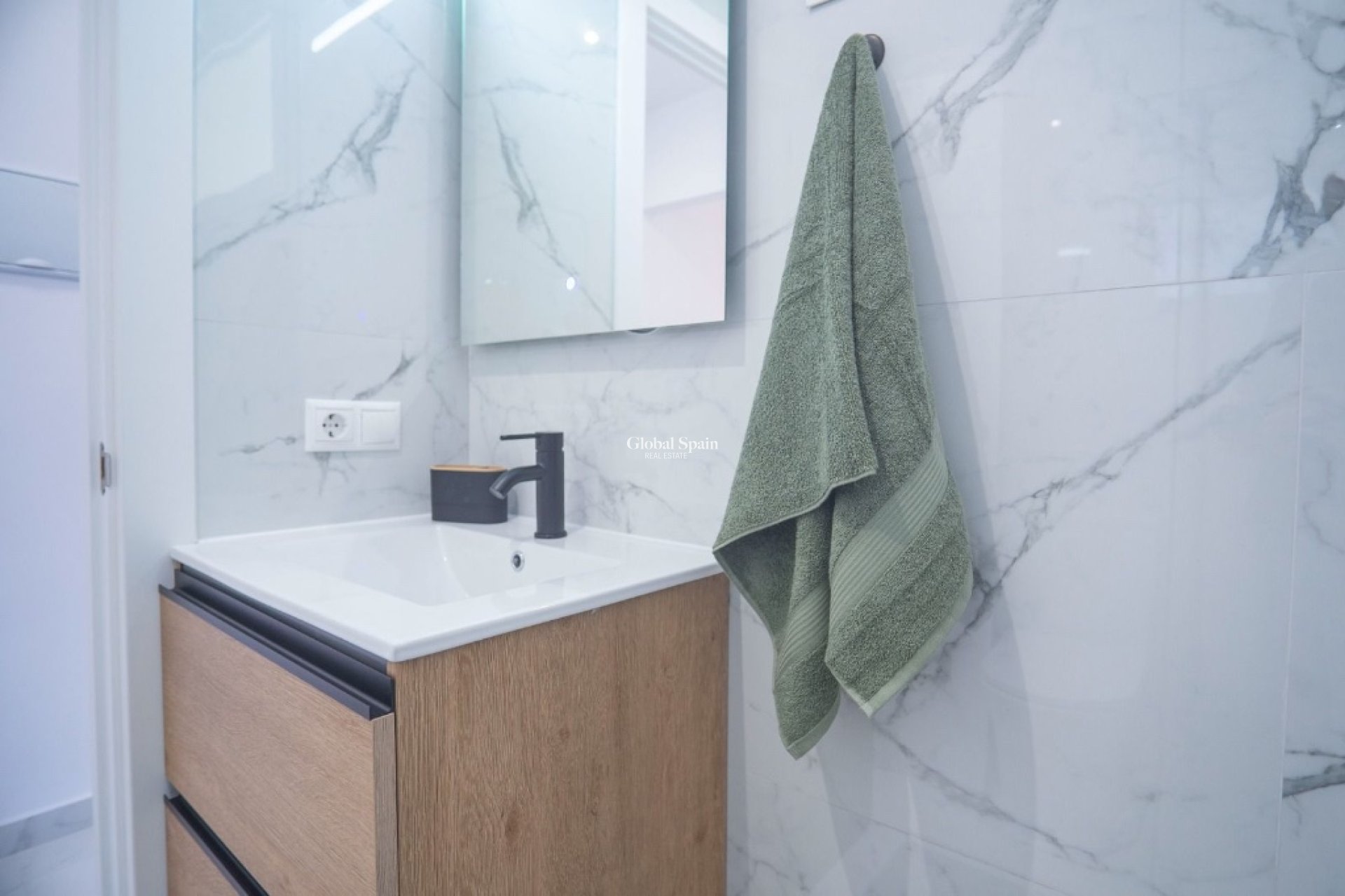 Wederverkoop - Appartement -
TORREVIEJA - La Veleta