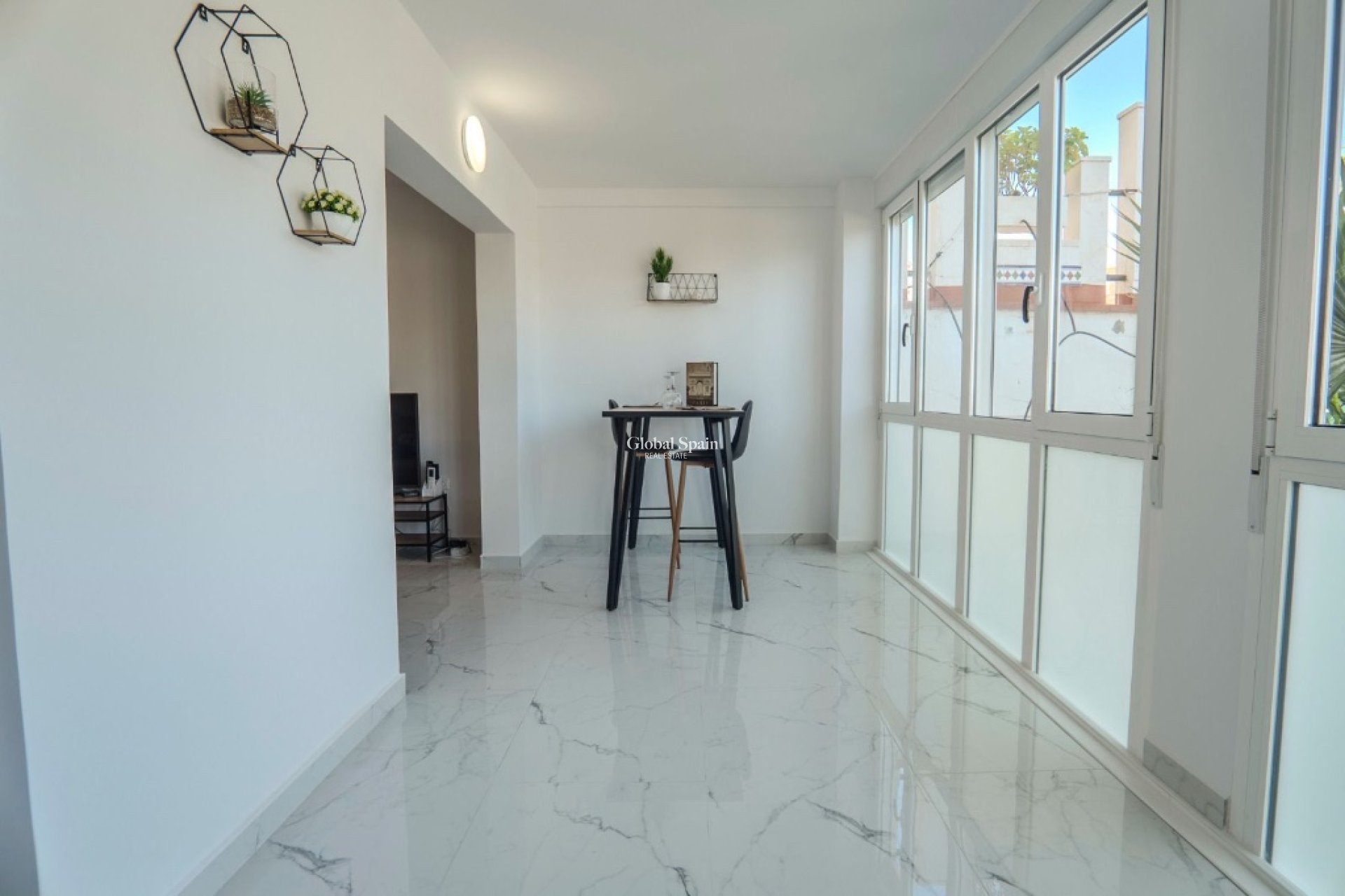 Wederverkoop - Appartement -
TORREVIEJA - La Veleta