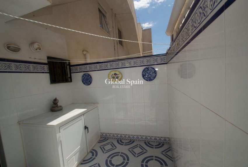 Wederverkoop - Appartement -
TORREVIEJA - La Veleta