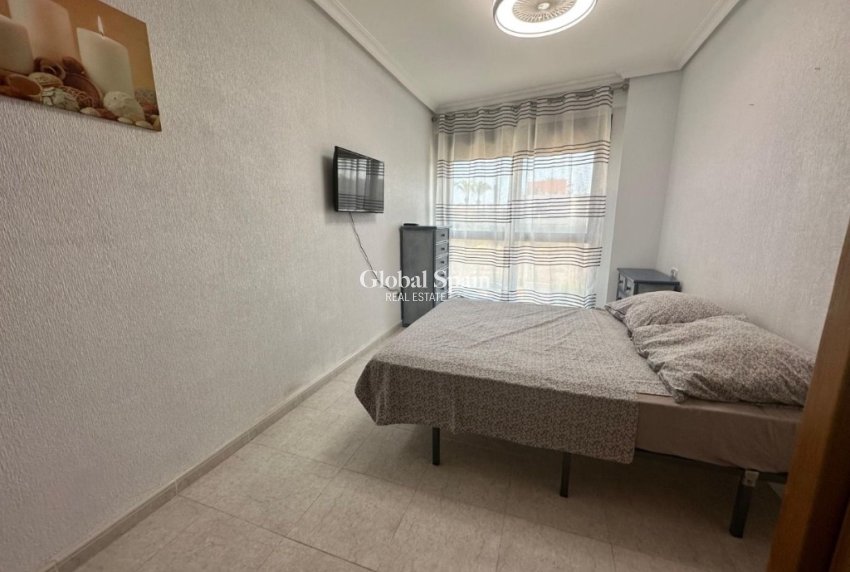 Wederverkoop - Appartement -
TORREVIEJA - La Veleta