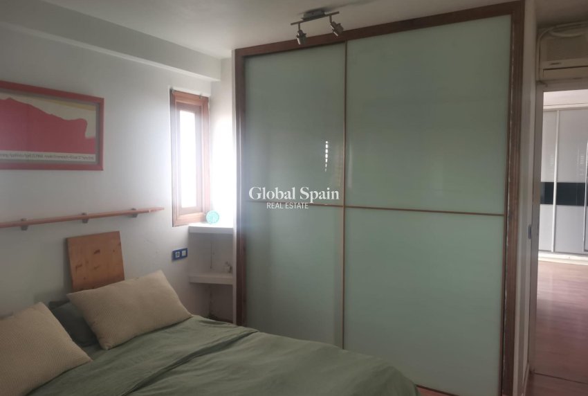 Wederverkoop - APPARTEMENT -
TORREVIEJA - La Veleta