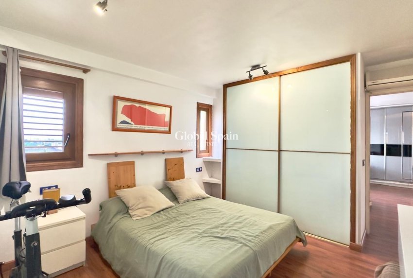 Wederverkoop - APPARTEMENT -
TORREVIEJA - La Veleta