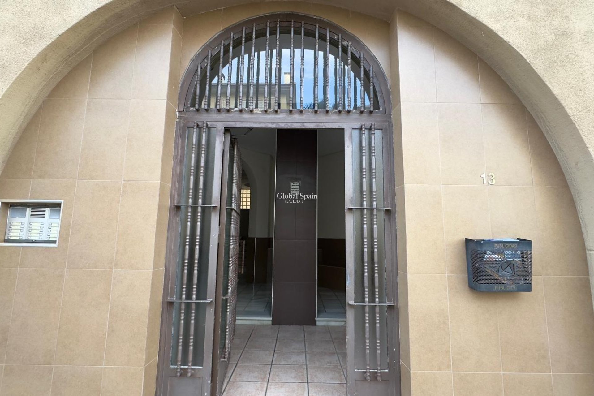 Wederverkoop - APPARTEMENT -
TORREVIEJA - La Veleta