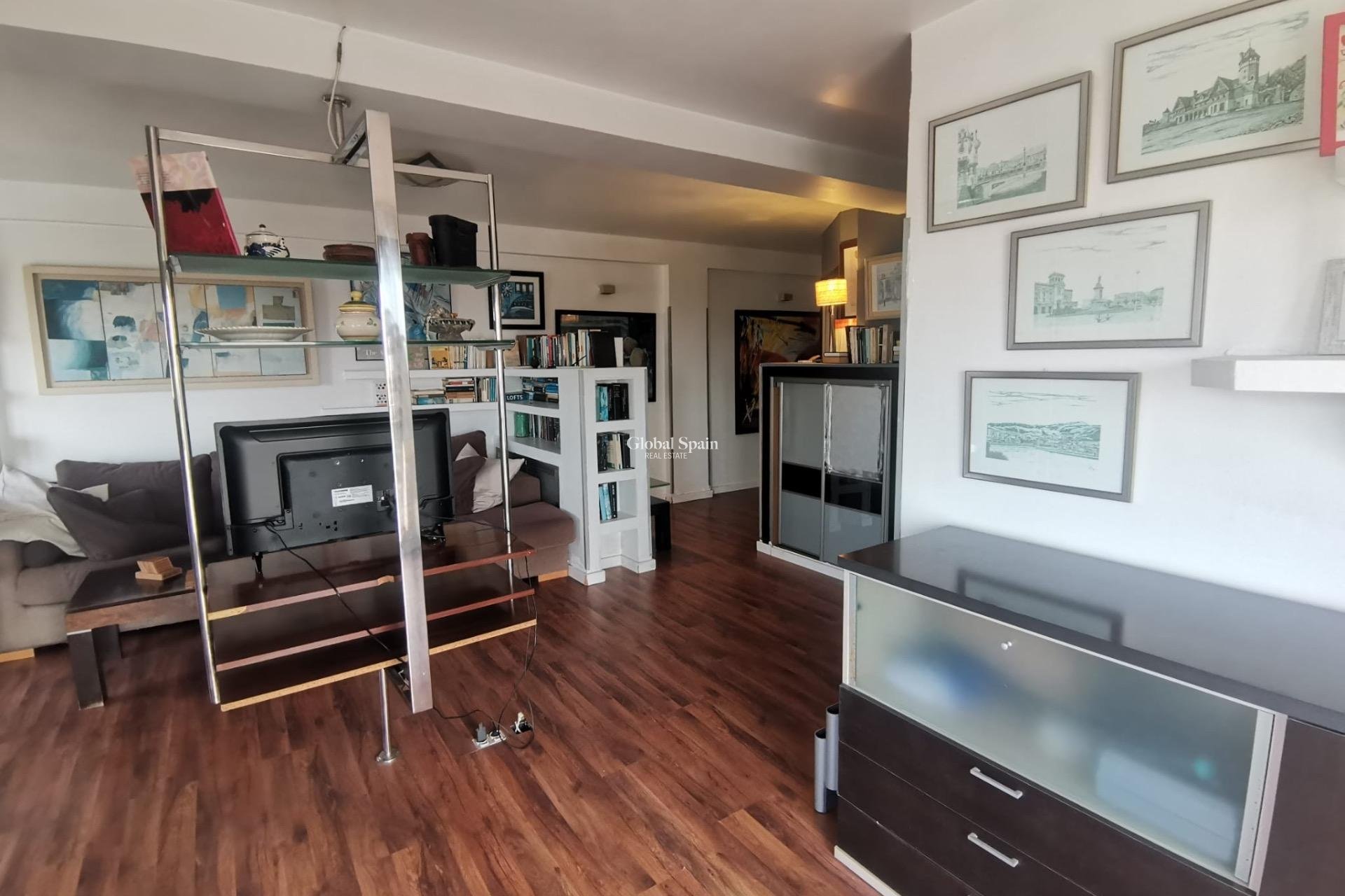 Wederverkoop - APPARTEMENT -
TORREVIEJA - La Veleta