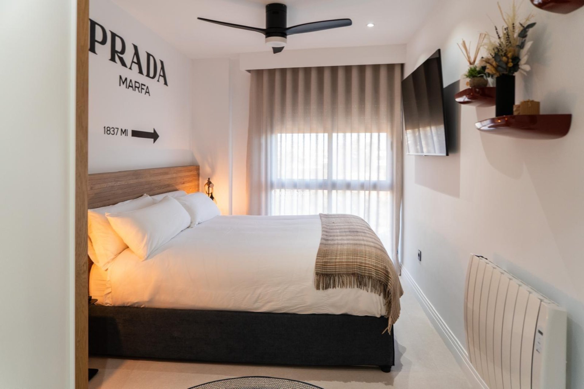 Wederverkoop - APPARTEMENT -
TORREVIEJA - La Veleta