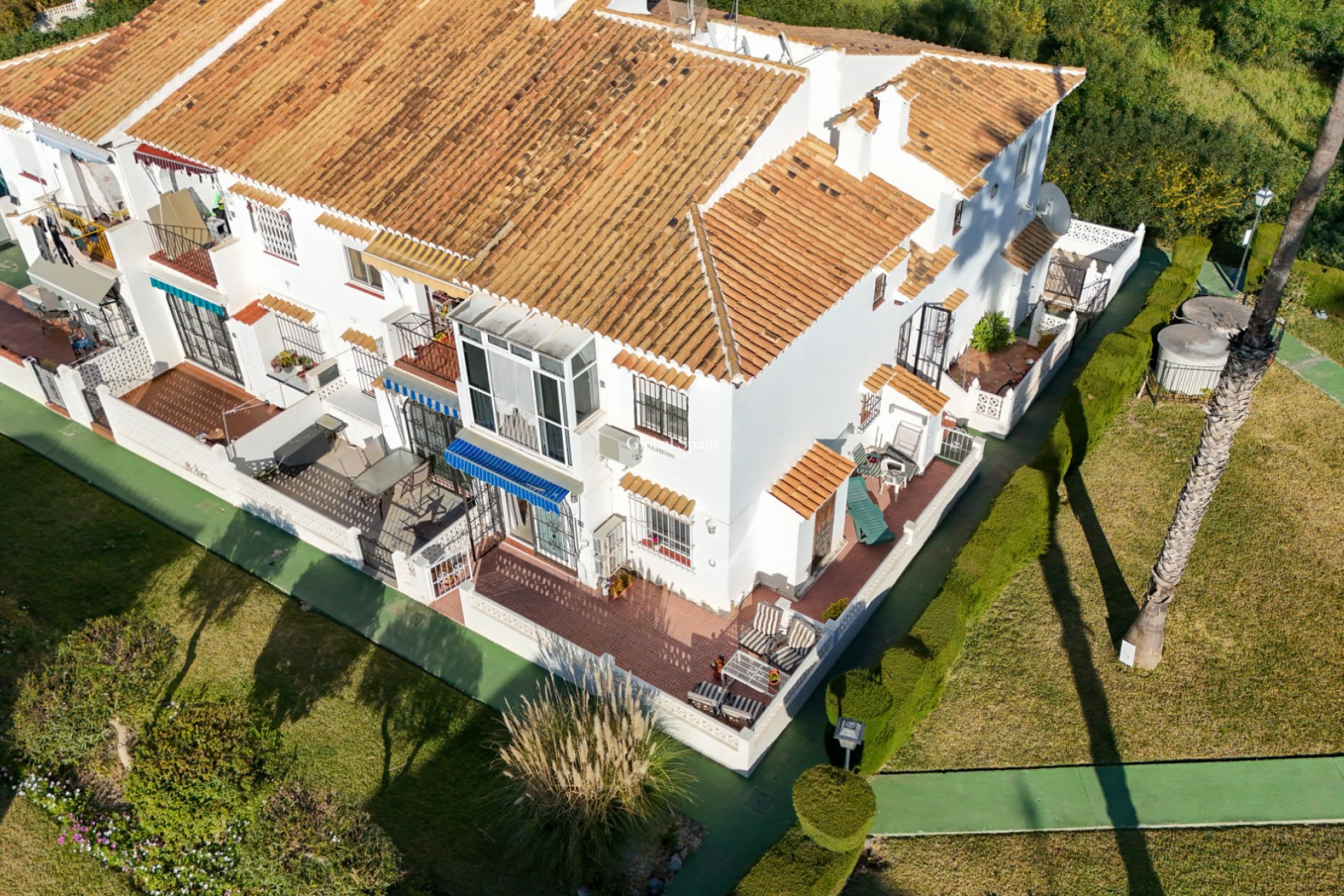 Wederverkoop - APPARTEMENT -
TORREVIEJA - Lago jardin
