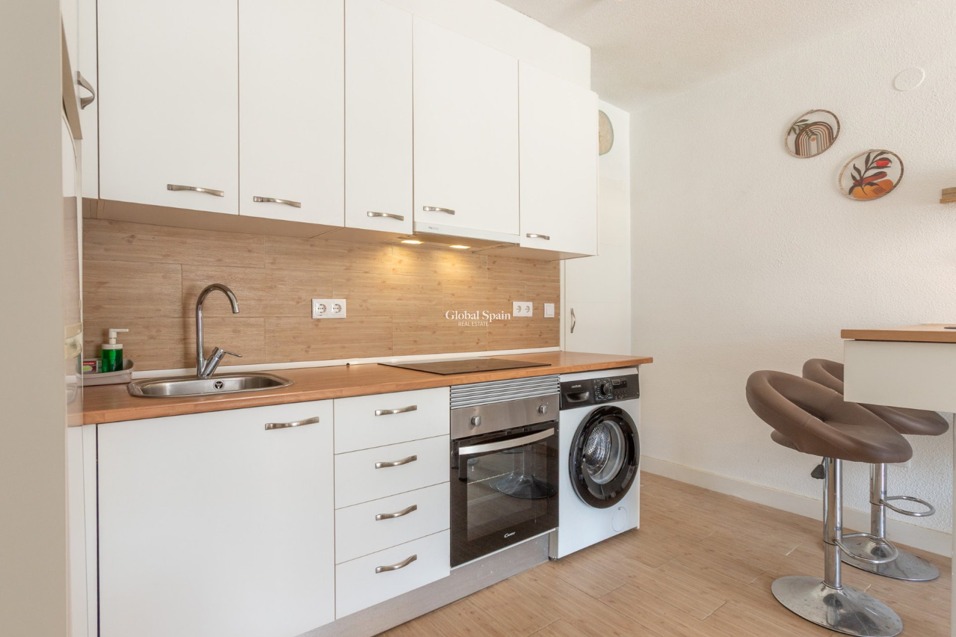 Wederverkoop - APPARTEMENT -
TORREVIEJA - Lago jardin