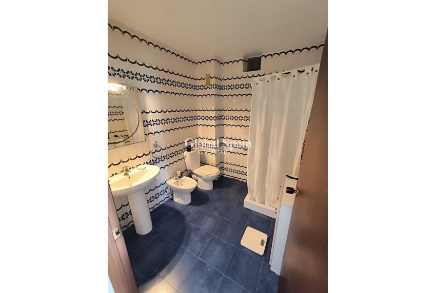 Wederverkoop - APPARTEMENT -
TORREVIEJA - Las Piscinas Naturales