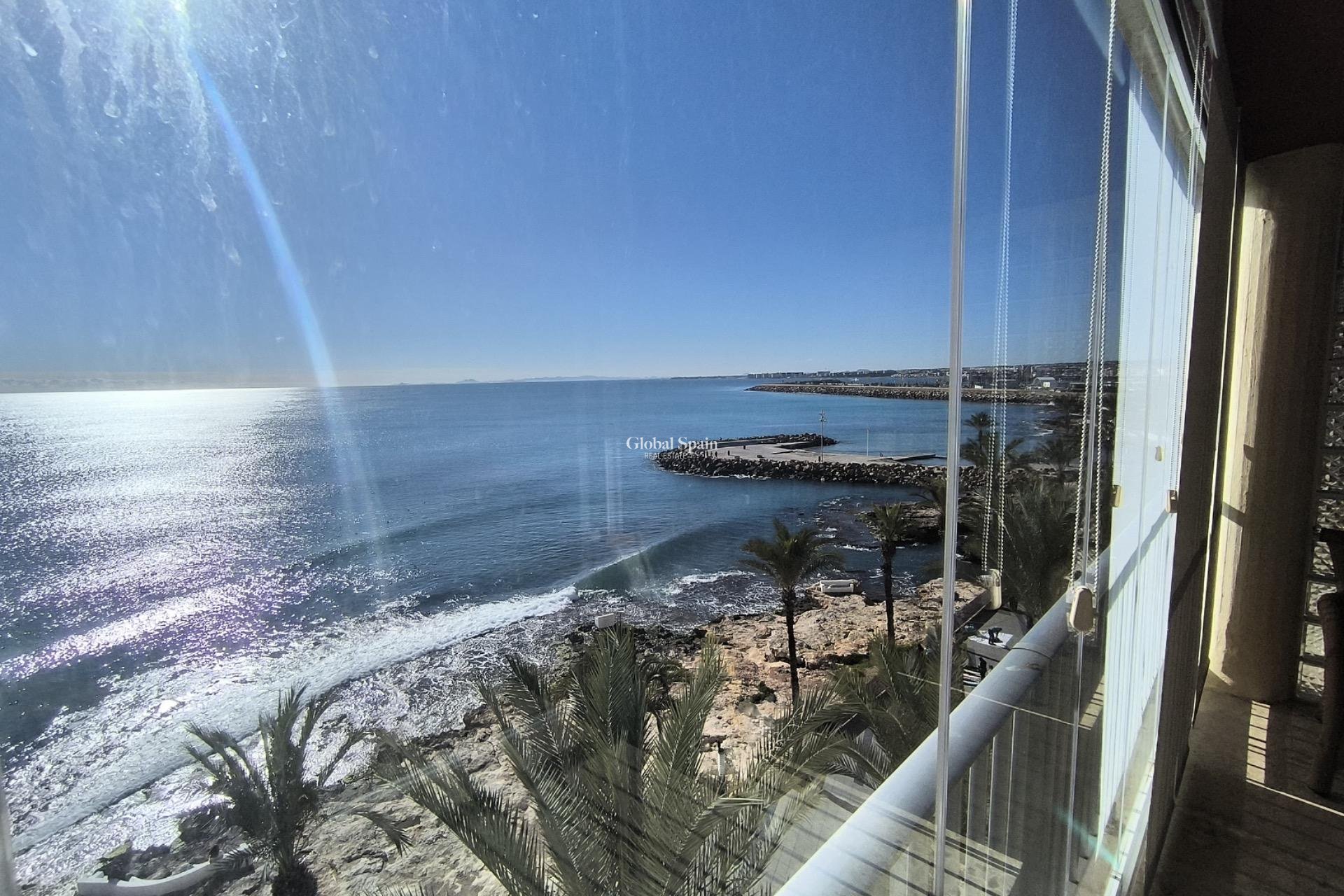Wederverkoop - APPARTEMENT -
TORREVIEJA - Las Piscinas Naturales