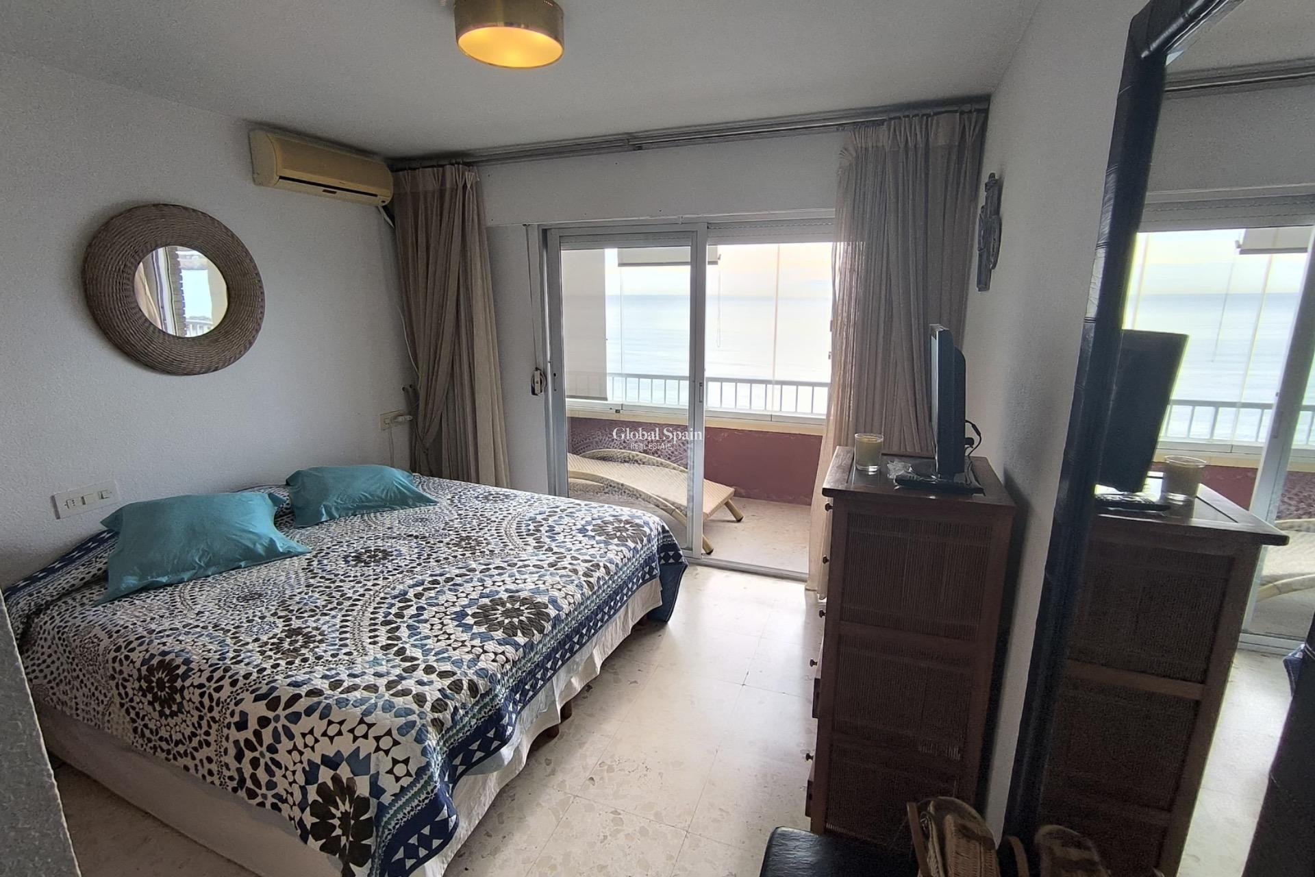 Wederverkoop - APPARTEMENT -
TORREVIEJA - Las Piscinas Naturales