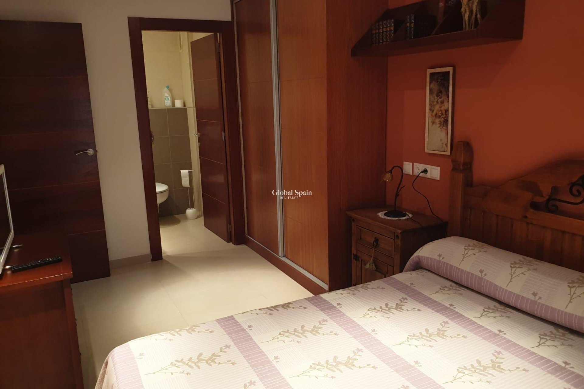 Wederverkoop - APPARTEMENT -
TORREVIEJA - Las Piscinas Naturales