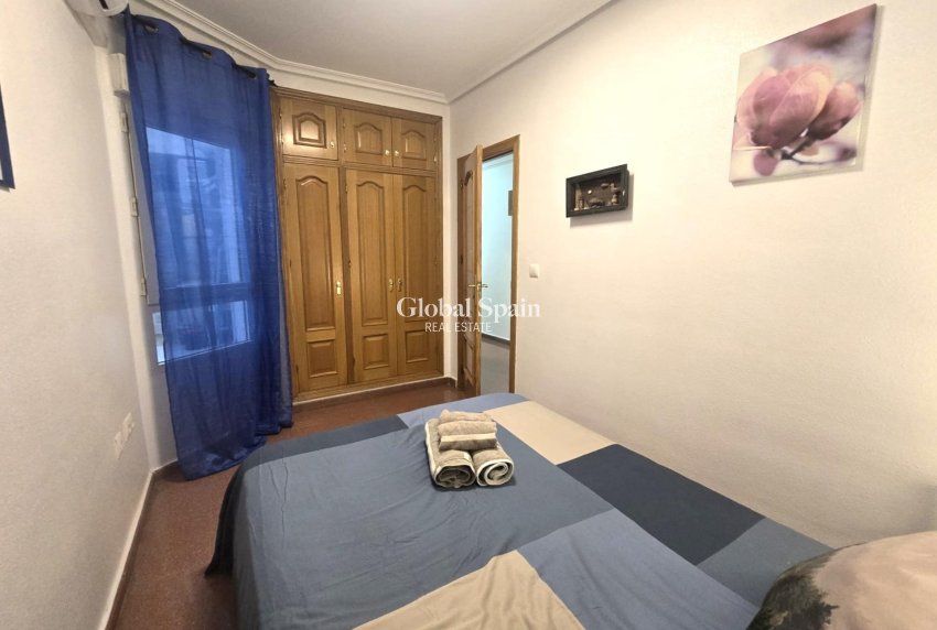 Wederverkoop - APPARTEMENT -
TORREVIEJA - Las Piscinas Naturales
