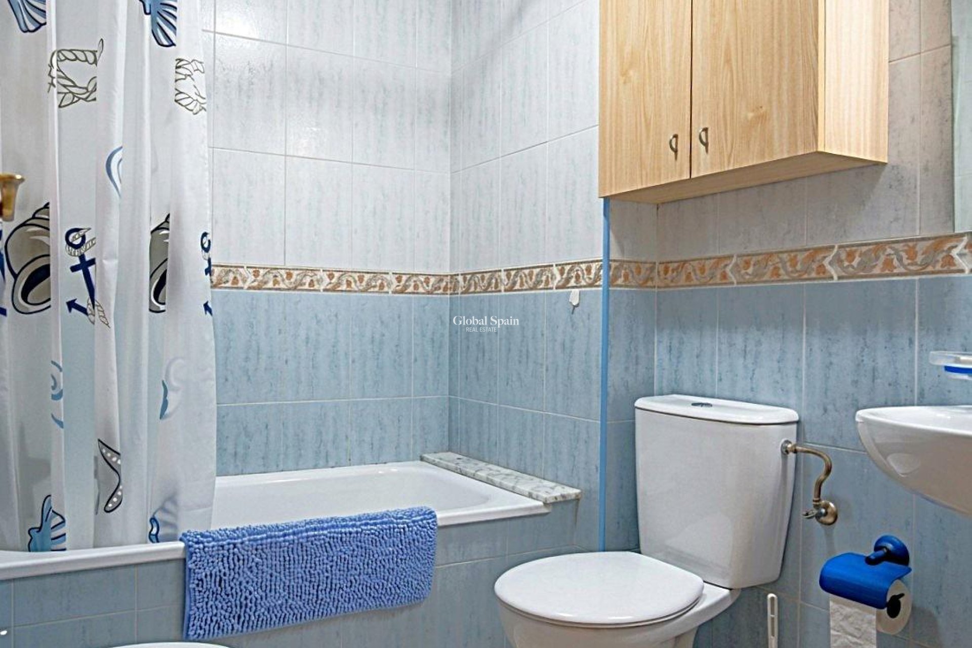 Wederverkoop - APPARTEMENT -
TORREVIEJA - Las Piscinas Naturales