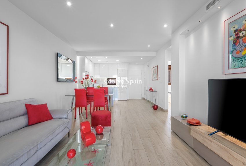 Wederverkoop - APPARTEMENT -
TORREVIEJA - Los Balcones - Los Altos del Edén