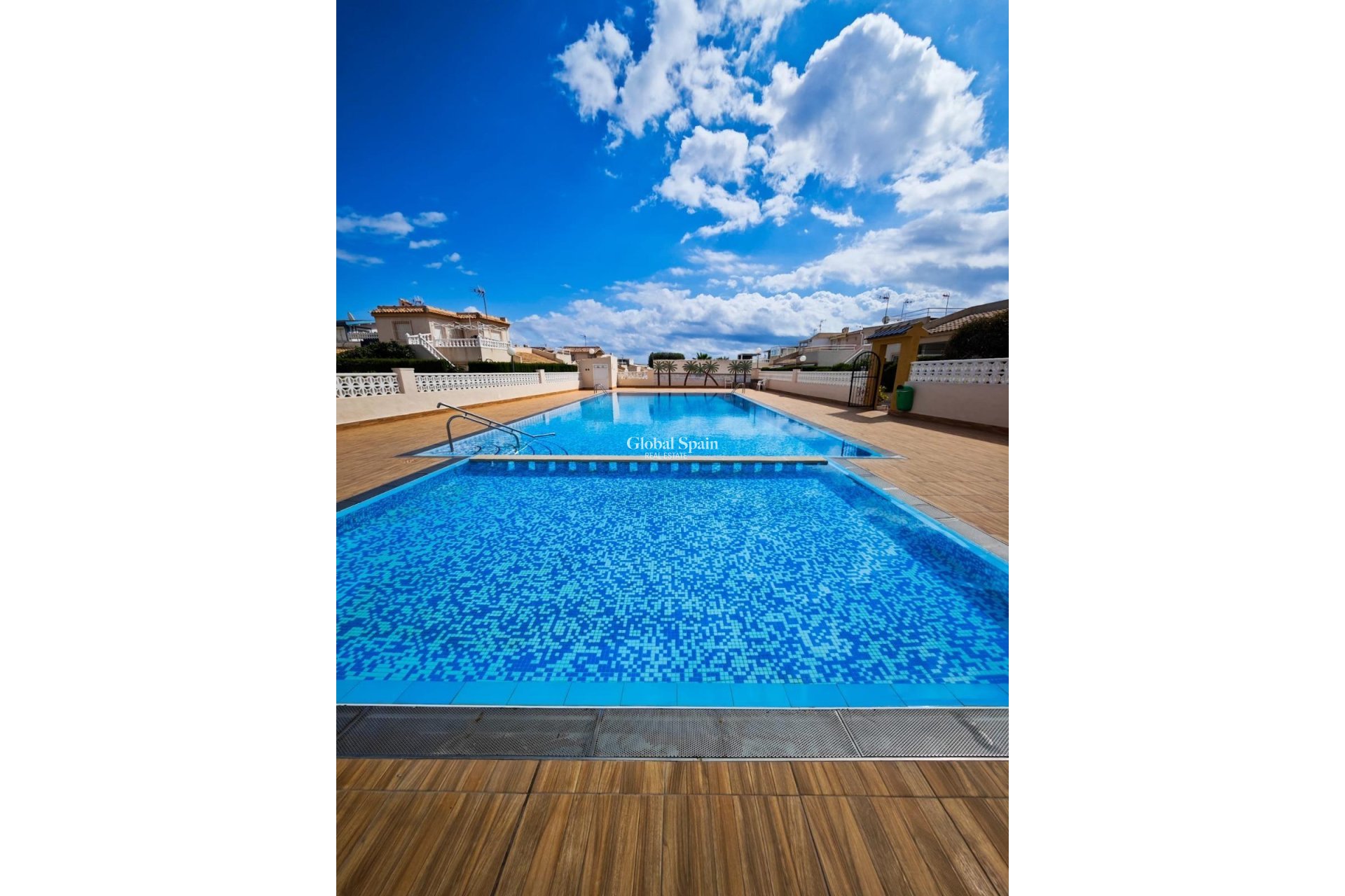 Wederverkoop - APPARTEMENT -
TORREVIEJA - LOS BALCONES - LOS ALTOS