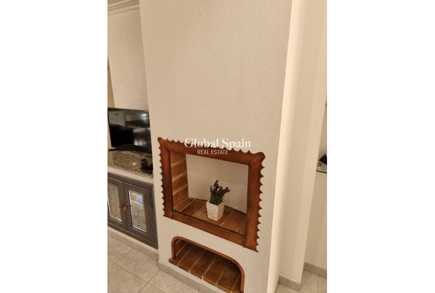 Wederverkoop - APPARTEMENT -
TORREVIEJA - LOS BALCONES - LOS ALTOS