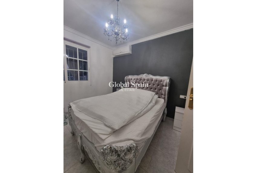 Wederverkoop - APPARTEMENT -
TORREVIEJA - LOS BALCONES - LOS ALTOS