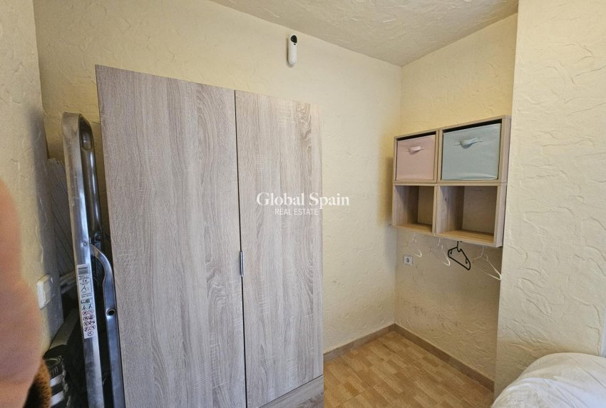 Wederverkoop - APPARTEMENT -
TORREVIEJA - LOS BALCONES - LOS ALTOS