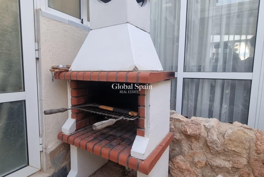 Wederverkoop - APPARTEMENT -
TORREVIEJA - LOS BALCONES - LOS ALTOS