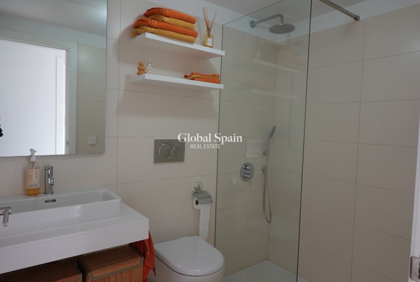 Wederverkoop - APPARTEMENT -
TORREVIEJA - LOS BALCONES - LOS ALTOS