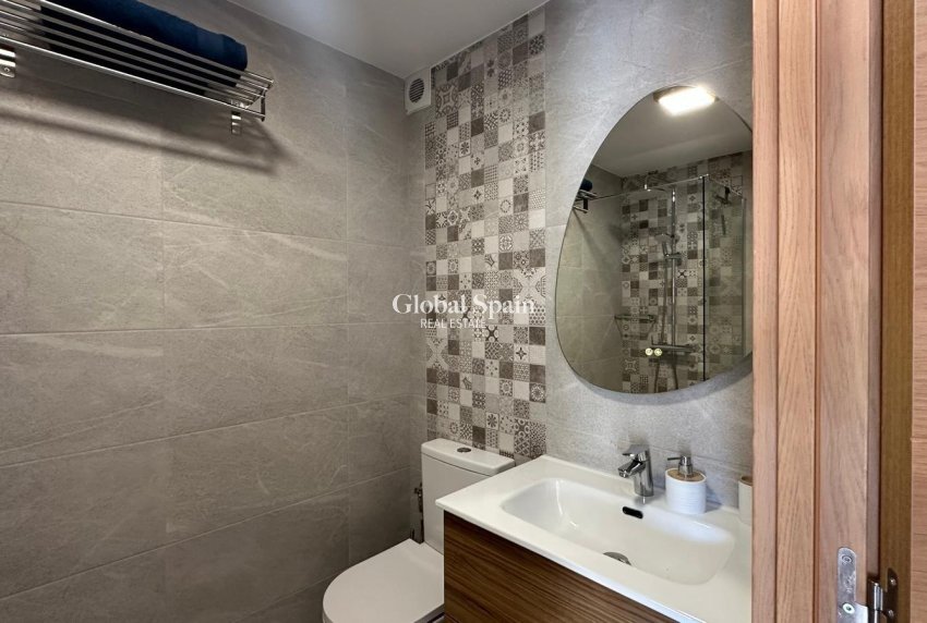 Wederverkoop - APPARTEMENT -
TORREVIEJA - LOS BALCONES - LOS ALTOS