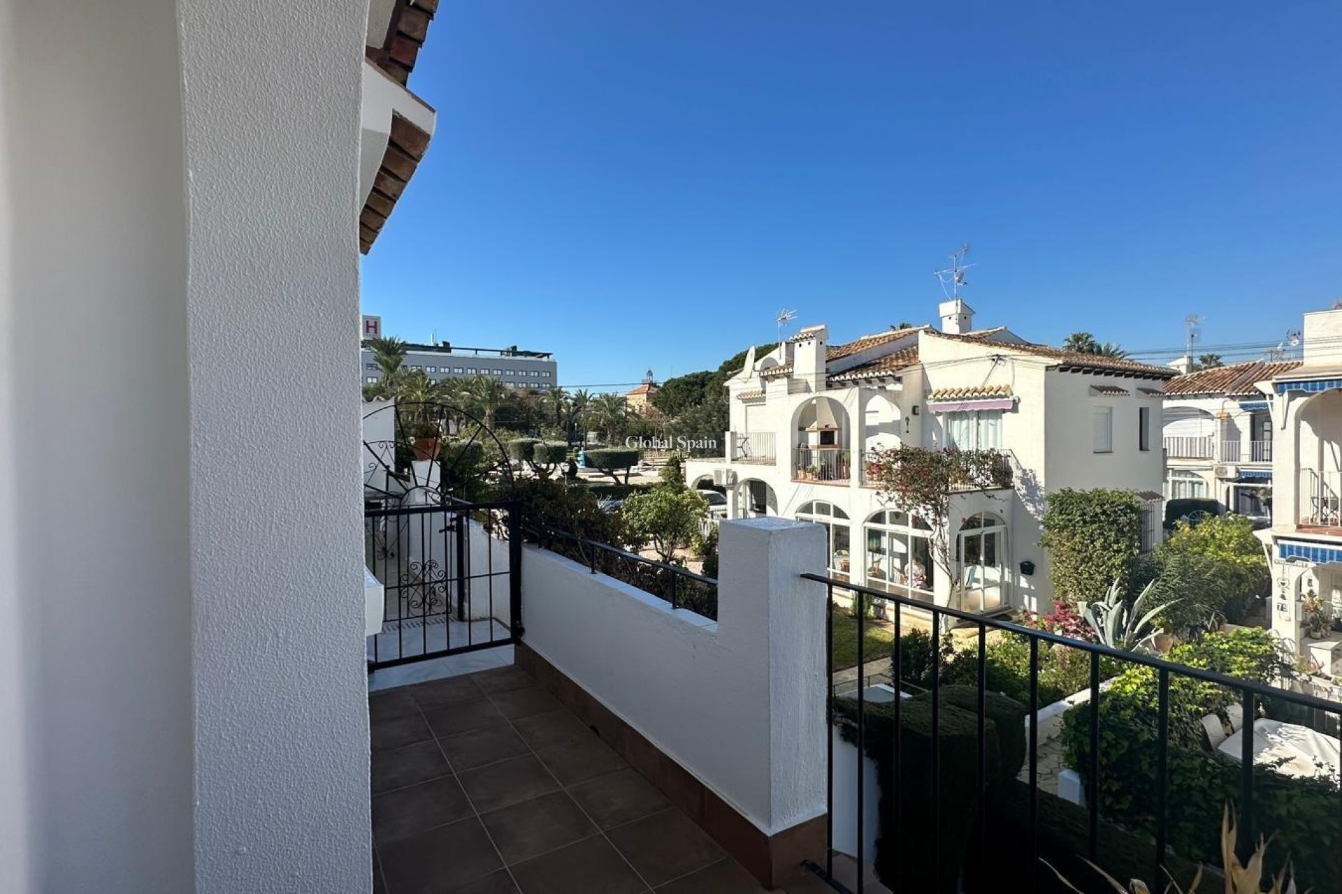 Wederverkoop - APPARTEMENT -
TORREVIEJA - LOS BALCONES - LOS ALTOS