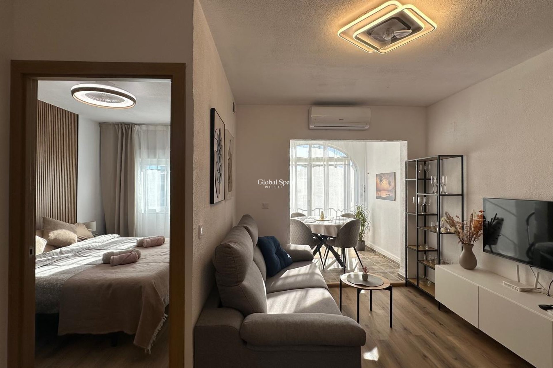 Wederverkoop - APPARTEMENT -
TORREVIEJA - LOS BALCONES - LOS ALTOS